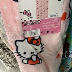 Hello Kitty Pink and White Cozy Throw